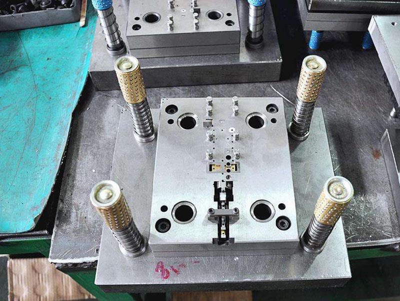 大姚模具制造-01