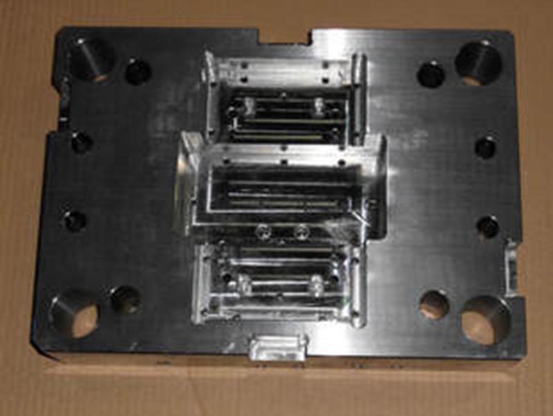 大姚精密塑料模-06